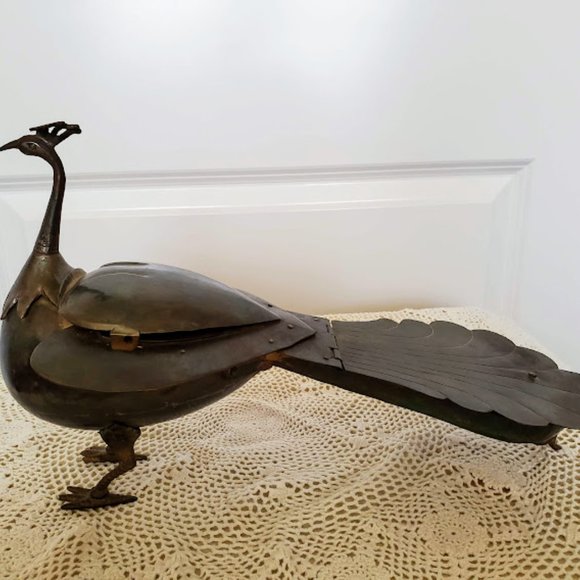 Peacock Shaped Brass Betel Nut Box - Picture 3 of 12